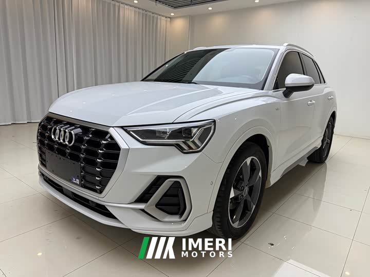 Audi Q3 35 TFSI Fashionable and Dynamic - автомобиль из Китая