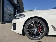 BMW 5 Series 530Li Leading M Sports Package - фото 8