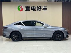 BYD Han DM-i Honor Edition 121KM Elite - фото 4