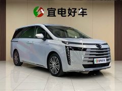Trumpchi E8 PHEV 150km MAX - фото 3