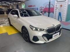 BMW 5 Series 530Li Luxury M Sport Package - фото 2