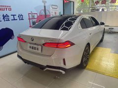 BMW 5 Series 530Li Luxury M Sport Package - фото 4