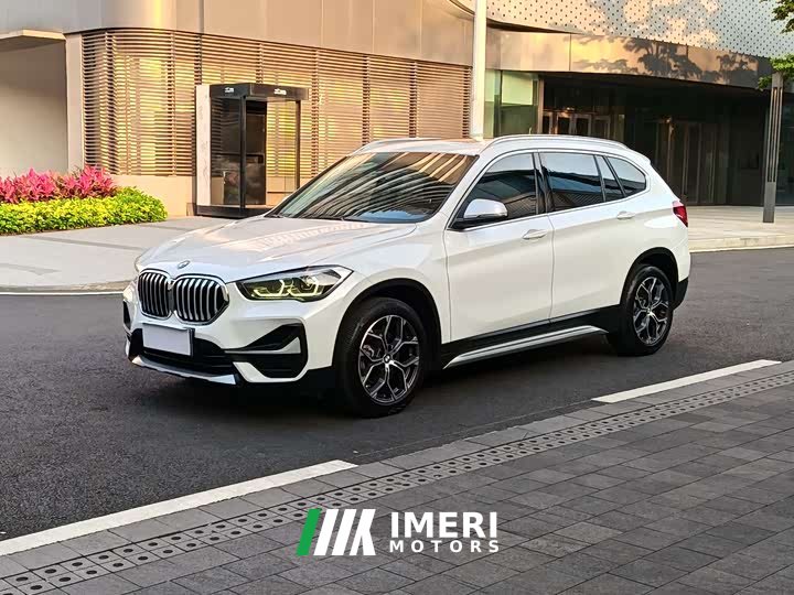 BMW X1 sDrive20Li fashionable - автомобиль из Китая