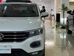 Lynk & Co T-ROC 2020 280TSI DSG two-wheel drive comfort - фото 14