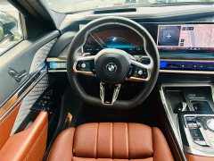 BMW i7 xDrive60L M Sports Package - фото 11