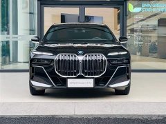 BMW i7 xDrive60L M Sports Package - фото 4