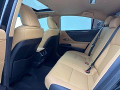 Lexus ES 2021 300h Excellence Edition - фото 18
