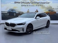 BMW 5 Series 2024 530Li Leading Luxury Package - фото 1
