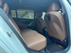 BMW 5 Series 2024 530Li Leading Luxury Package - фото 16
