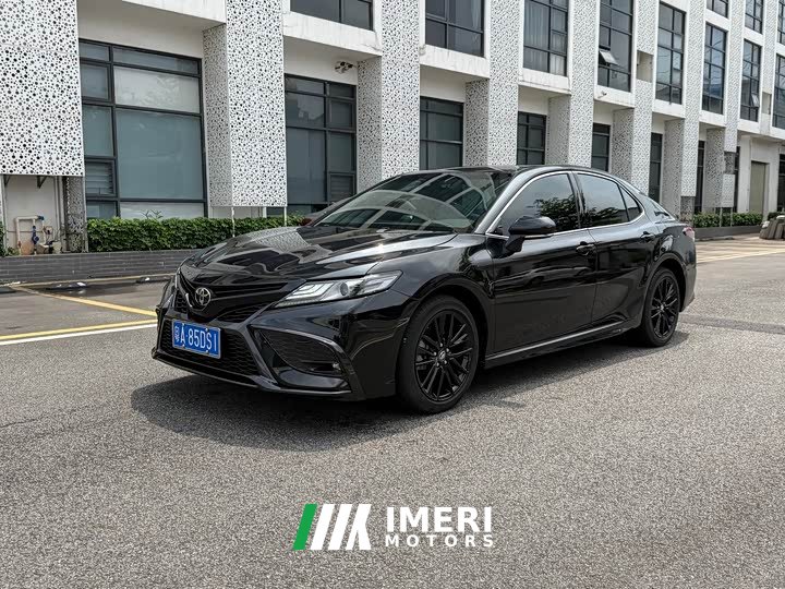 Toyota Camry 2.5S Knight Edition - автомобиль из Китая
