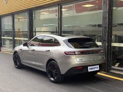 AITO Wenjie M5 extended range Max RS four-wheel drive high-end smart driving version - фото 4