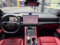 AITO Wenjie M5 extended range Max RS four-wheel drive high-end smart driving version - фото 8