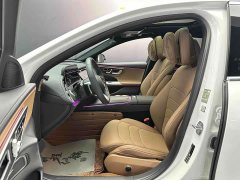 Mercedes-Benz E-Class E 300 L Fashionable and Sporty - фото 9