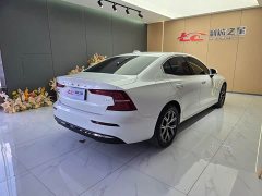 Volvo S60 B4 Zhiyi Luxury Edition - фото 4