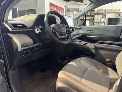 Toyota SIENNA 2.5L Hybrid Comfort Edition - фото 13