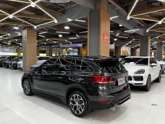 BMW X1 facelift sDrive25Li leading - фото 14