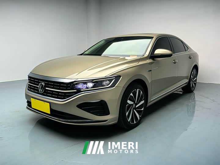 Volkswagen Passat 330TSI Luxury Edition - автомобиль из Китая