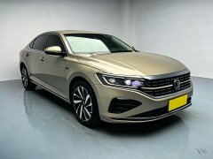 Volkswagen Passat 330TSI Luxury Edition - фото 2