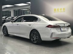 BMW 5 Series 530Li Leading Luxury Package - фото 11