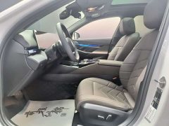 BMW 5 Series 530Li Leading Luxury Package - фото 3