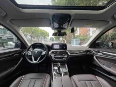 BMW 5 Series 525Li Luxury Package - фото 12