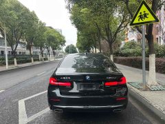 BMW 5 Series 525Li Luxury Package - фото 6