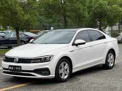 Lynk & Co Lingdu 230TSI DSG Fashion Edition - фото 1
