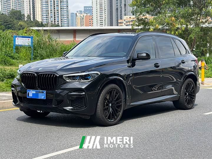 BMW X5 xDrive 30Li Exclusive M Sports Package - автомобиль из Китая