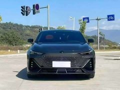 Changan UNI-V 1.5T Smart Pilot Edition - фото 2