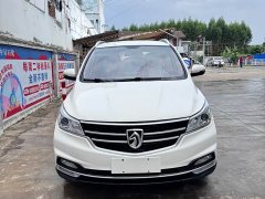 Baojun 730 1.5L manual fashion 7 seats - фото 2
