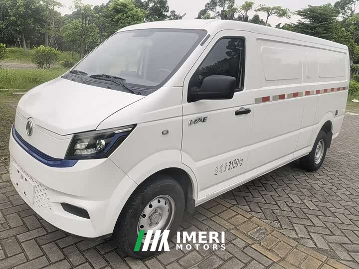 Yufeng EM27 Yiwei Power 41.86kWh - автомобиль из Китая