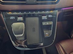 Hongqi HQ9 2.0T Intelligent Flagship Edition - фото 9