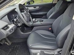 Hongqi E-QM5 basic travel version - фото 6