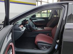 Hongqi H5 2.0T automatic Qichang version - фото 9