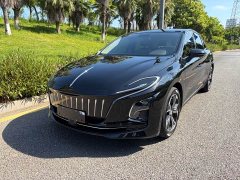 Hongqi E-QM5 basic travel version - фото 1
