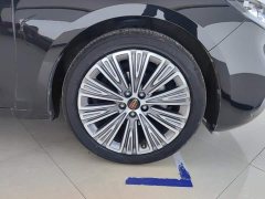 Hongqi H5 2022 Classic Facelift 1.8T Automatic Intelligent Connected Flagship Edition - фото 6