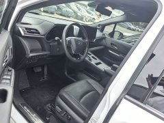 Toyota SIENNA 2.5L Hybrid Platinum Edition - фото 4