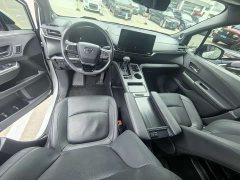 Toyota SIENNA 2.5L Hybrid Platinum Edition - фото 6