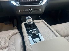 Volvo XC90 plug-in hybrid facelift T8 Zhizun Deluxe Edition 7 seats - фото 13