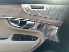 Volvo XC90 plug-in hybrid facelift T8 Zhizun Deluxe Edition 7 seats - фото 16