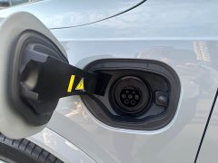 Volvo XC90 plug-in hybrid facelift T8 Zhizun Deluxe Edition 7 seats - фото 18