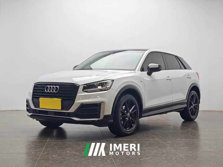 Audi Q2L 2020 35 TFSI aggressive and dynamic