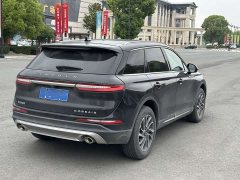 Lynk & Co Adventurer 2.0T two-wheel drive exclusive edition - фото 16