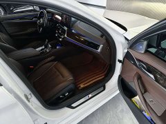 BMW 5 Series 530Li Leading M Sports Package - фото 16