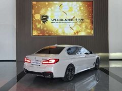 BMW 5 Series 530Li Leading M Sports Package - фото 18