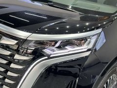 Denza D9 DM-i 970 four-wheel drive flagship - фото 4