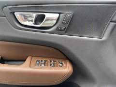 Volvo XC60 B5 four-wheel drive Zhiyuan luxury version - фото 15