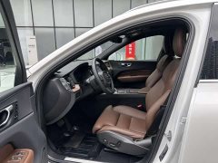 Volvo XC60 B5 four-wheel drive Zhiyuan luxury version - фото 19