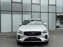 Volvo XC60 B5 four-wheel drive Zhiyuan luxury version - фото 5