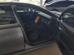 Hongqi H5 2023 2.0T Automatic Zhilian Qichang Edition - фото 7